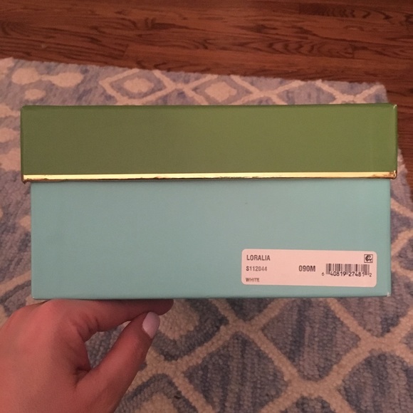 NIB Kate Spade Loralia Sneaker - 9 with Gold studs - Picture 5 of 5